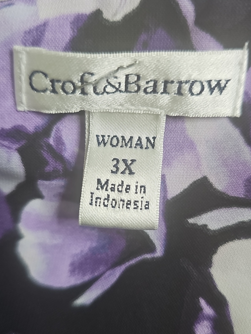 croft & barrow Purple and White Floral Button-Front Women's Top - Picture 7 of 7